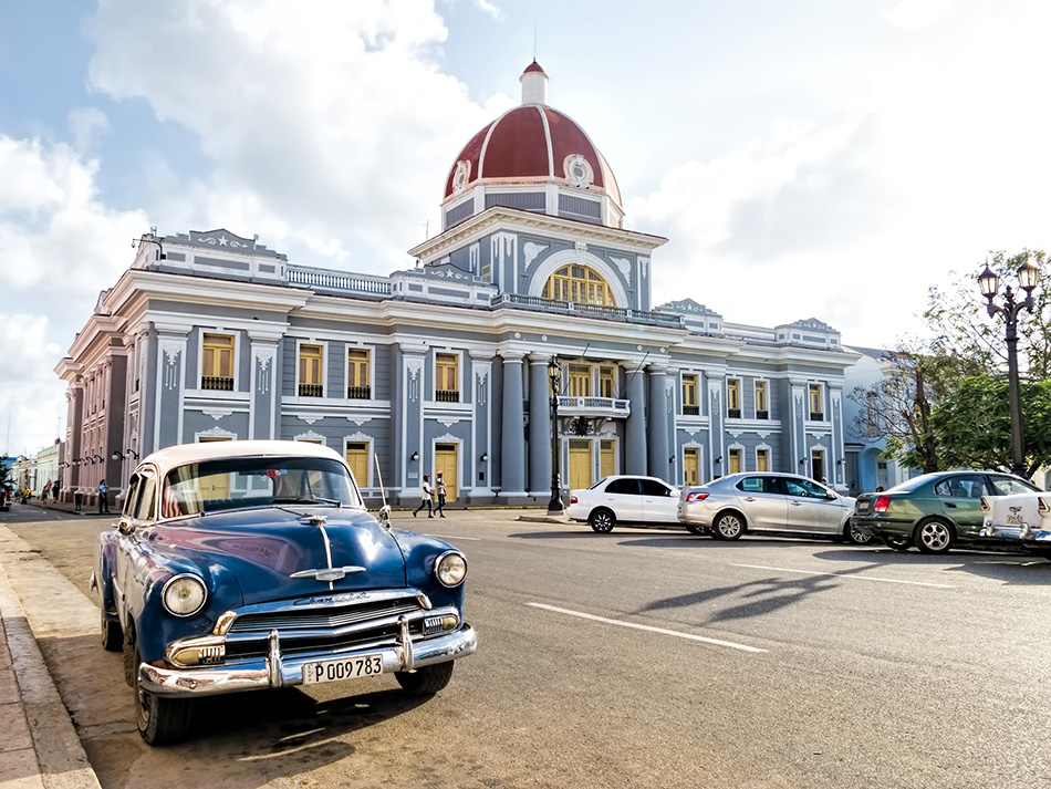Palacio-del-Gobierno-en-Cienfuegos